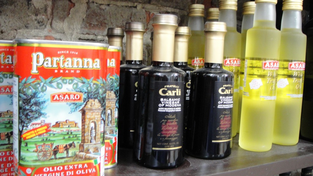 Imported Italian Products available at Cenacolo